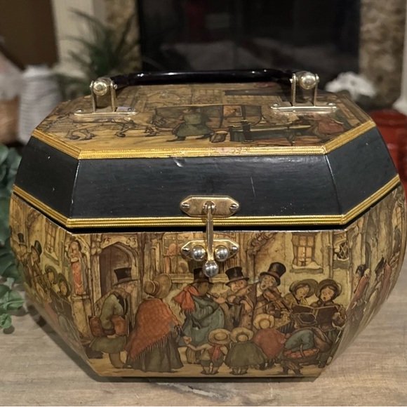 Octagonal Wooden Handbag with Victorian Artwork - Picture 1 of 13